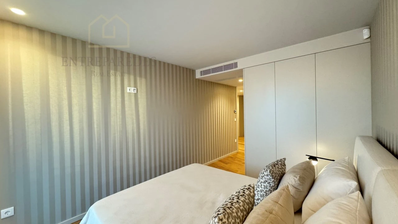 Apartamento T1 para Venda em São Felix da Marinha Foto 9