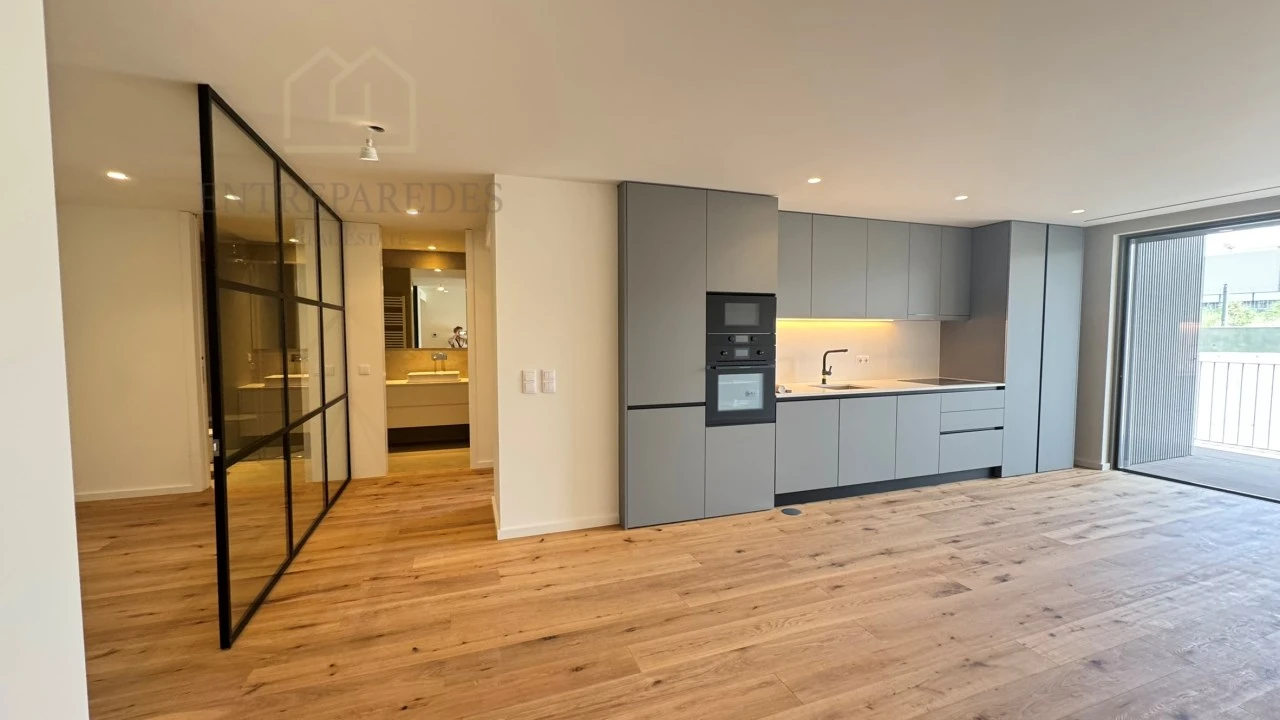 Apartamento T1 para Venda em São Felix da Marinha Foto 2