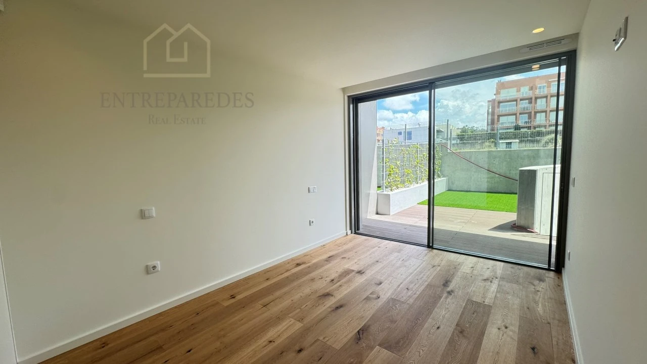 Apartamento T1 para Venda em São Felix da Marinha Foto 6