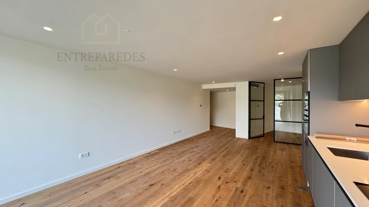 Apartamento T1 para Venda em São Felix da Marinha Foto 15