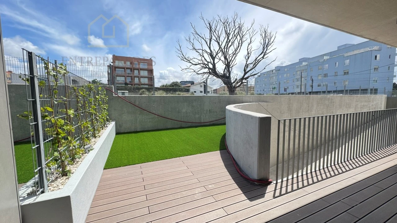 Apartamento T1 para Venda em São Felix da Marinha Foto 34
