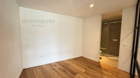 Apartamento T1 para Venda em São Felix da Marinha