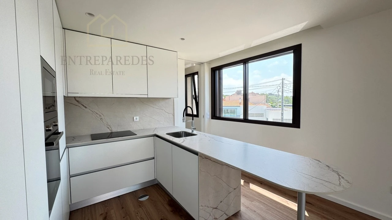 Apartamento T1 para Venda em Arcozelo Foto 12