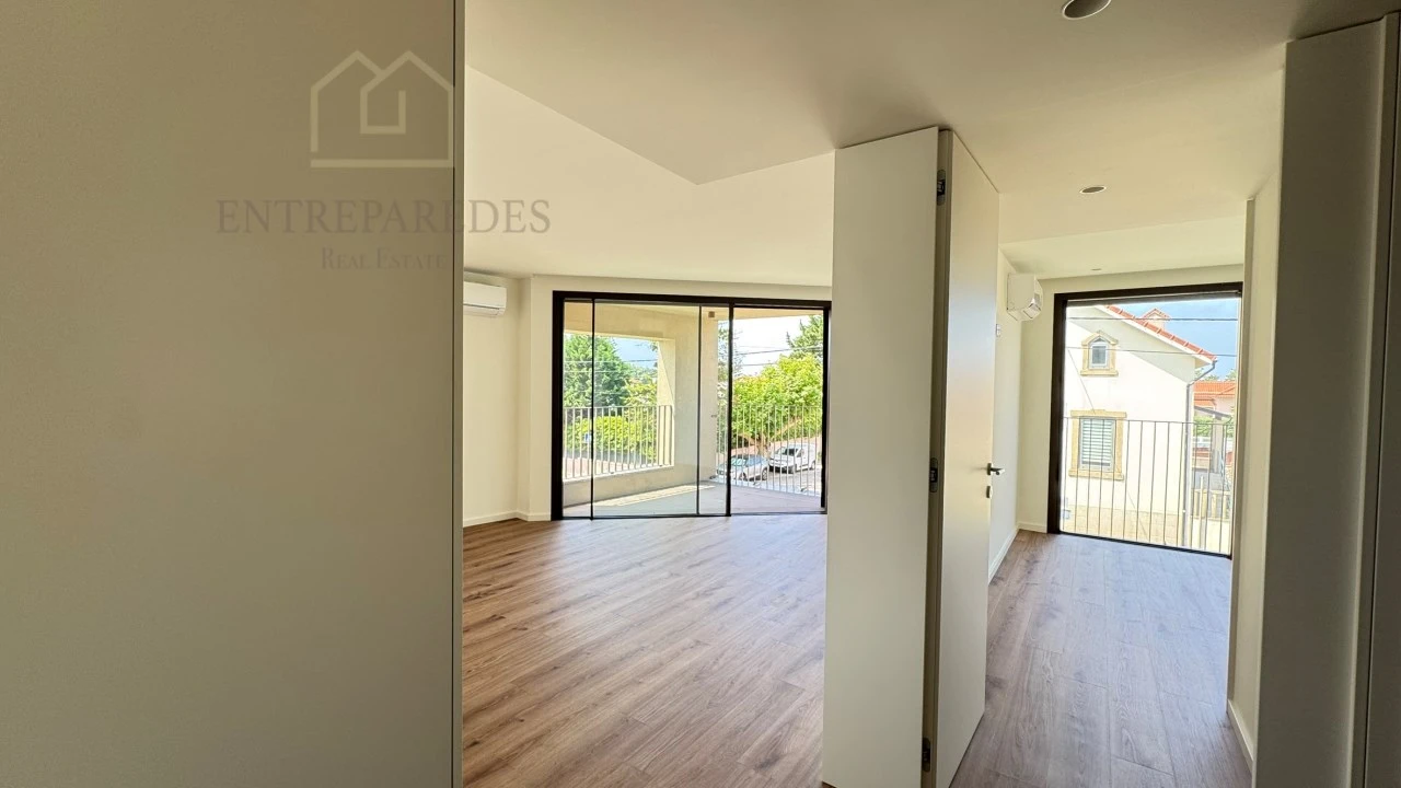 Apartamento T1 para Venda em Arcozelo Foto 13