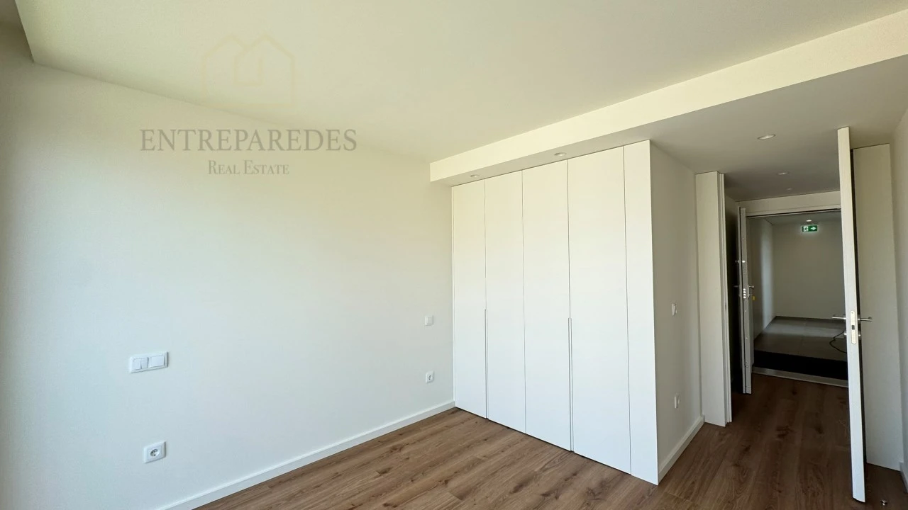 Apartamento T1 para Venda em Arcozelo Foto 16