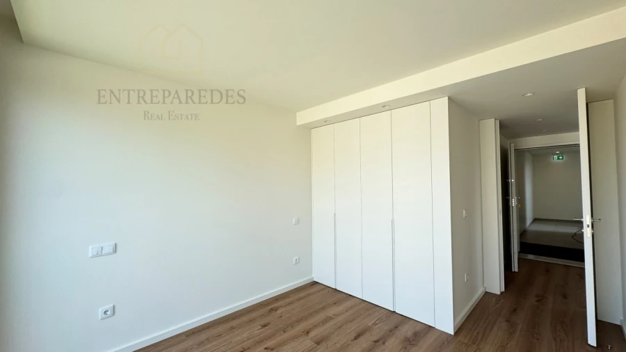 Apartamento T1 para Venda em Arcozelo Foto 16
