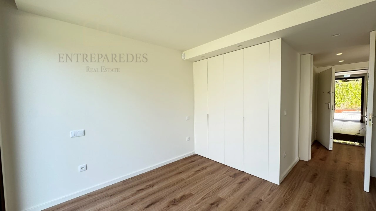 Apartamento T1 para Venda em Arcozelo Foto 17