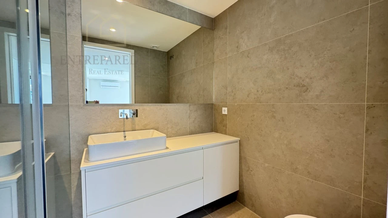 Apartamento T1 para Venda em Arcozelo Foto 20