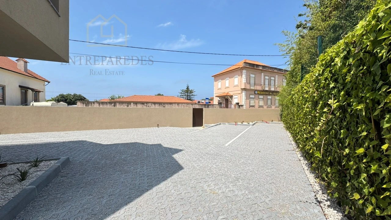 Apartamento T1 para Venda em Arcozelo Foto 33