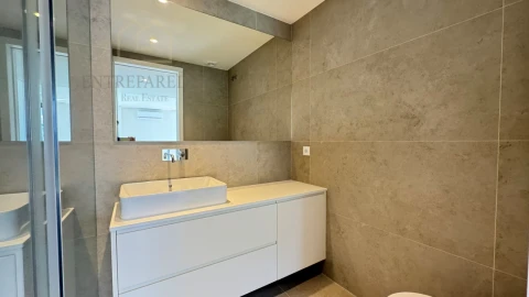 Apartamento T1 para Venda em Arcozelo