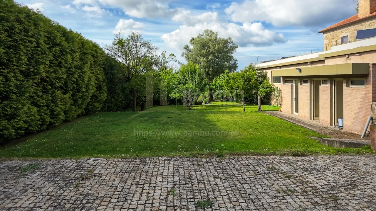 Quinta T6 para Venda em Cerdal Foto 31