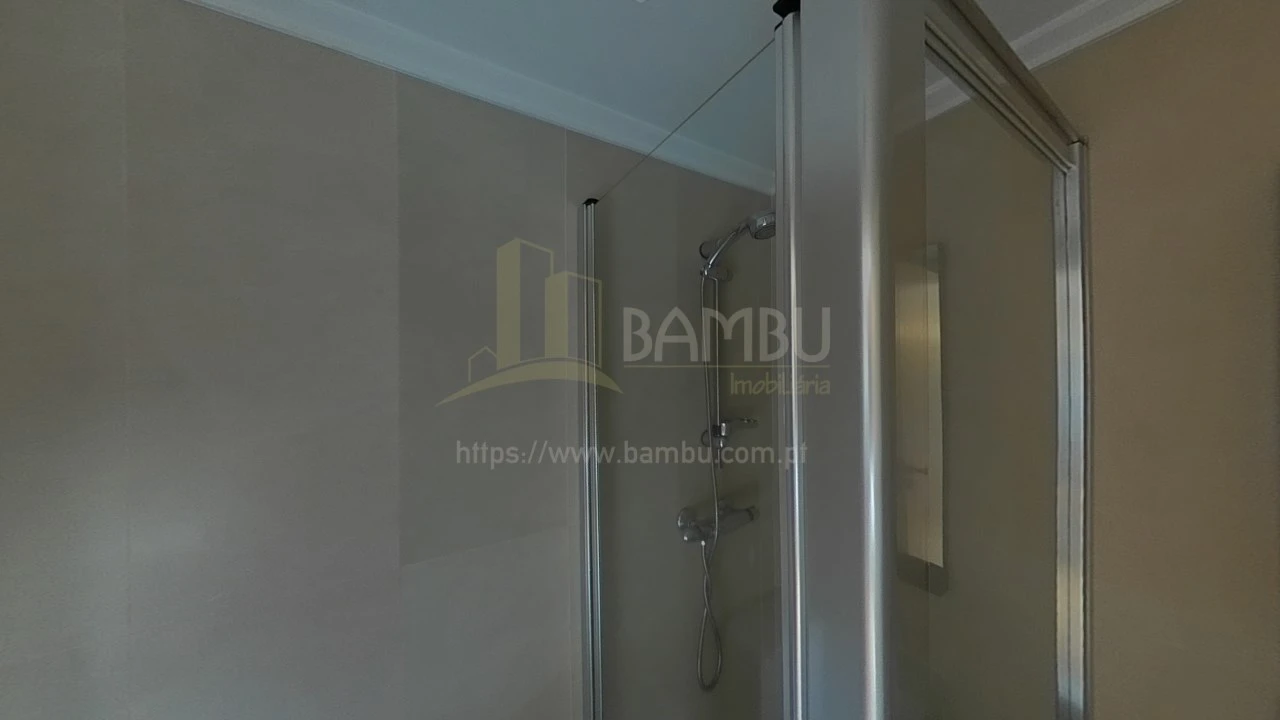 Quinta T6 para Venda em Cerdal Foto 49