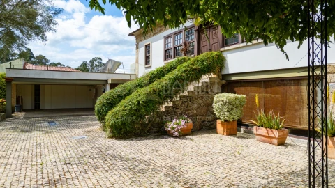 Quinta T6 para Venda em Cerdal