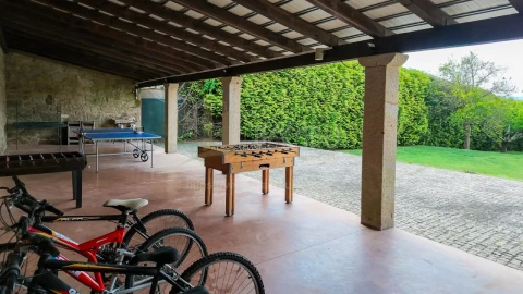 Quinta T6 para Venda em Cerdal