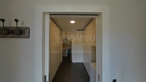 Quinta T6 para Venda em Cerdal