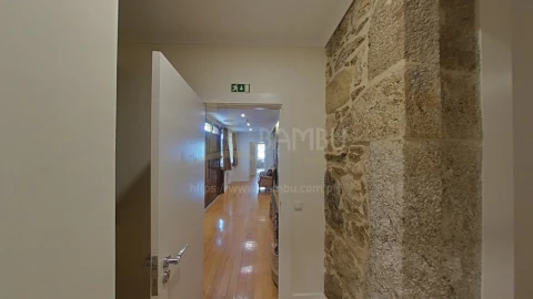 Quinta T6 para Venda em Cerdal