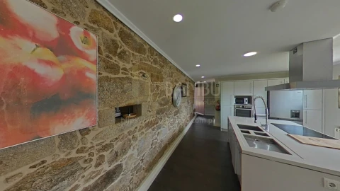 Quinta T6 para Venda em Cerdal