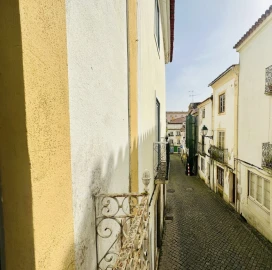 Moradia T4 para Venda em Abrantes (São Vicente e São João) e Alferrarede
