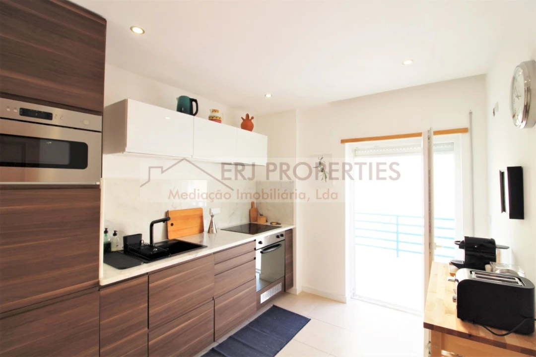 Apartamento T1 para Arrendamento em Altura Foto 12