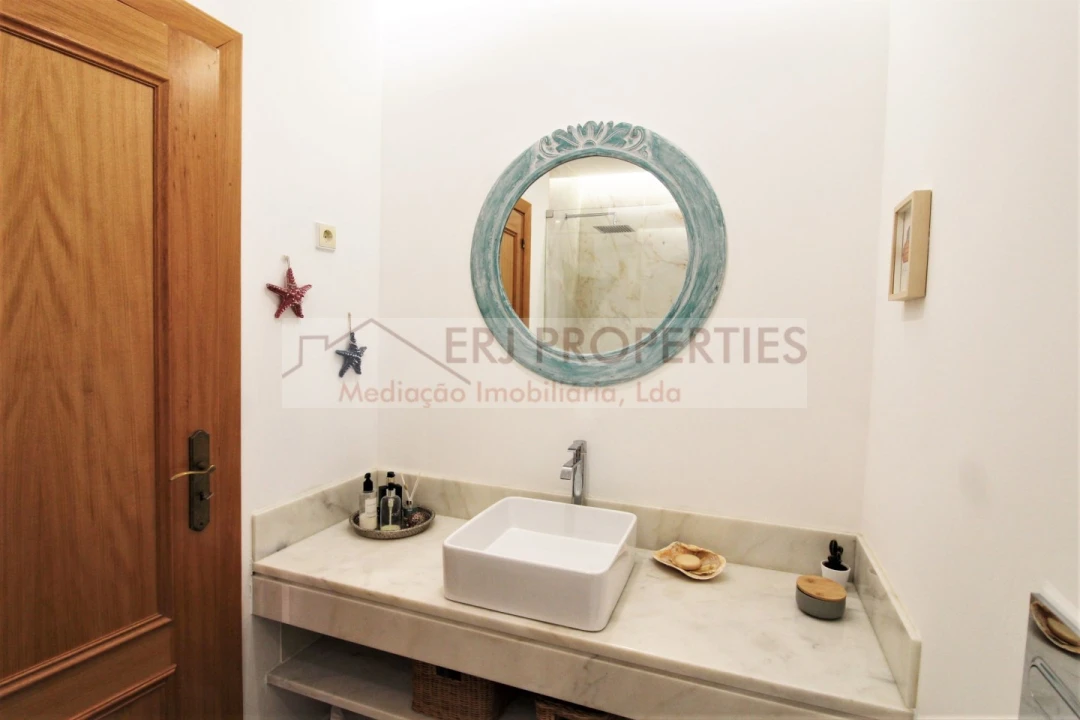 Apartamento T1 para Arrendamento em Altura Foto 15