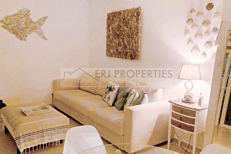 Apartamento T1 para Arrendamento em Altura Foto 7