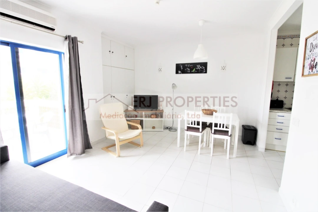 Apartamento T1 para Arrendamento em Vila Nova de Cacela Foto 3