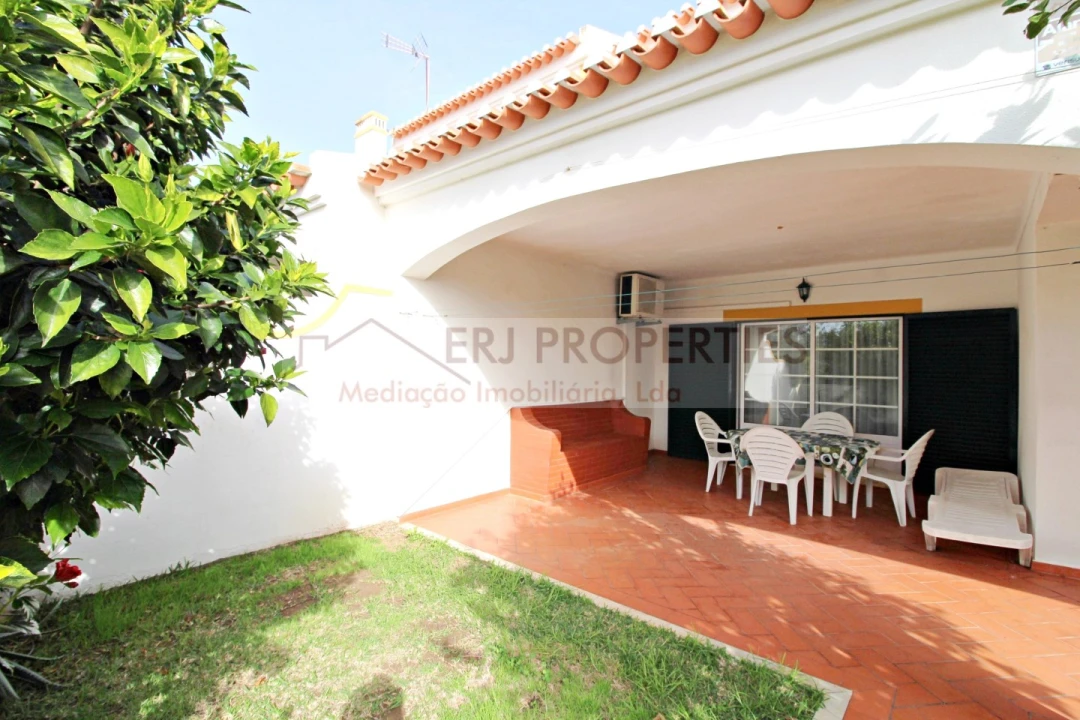 Moradia T3 para Arrendamento em Altura Foto 1