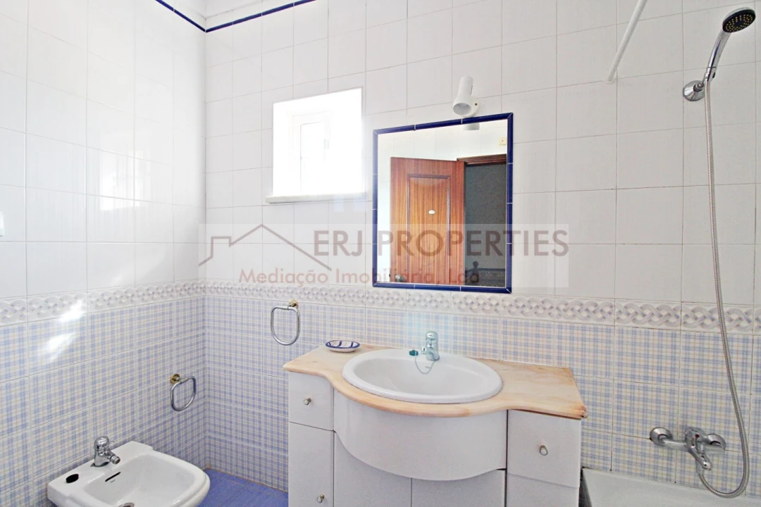 Moradia T3 para Arrendamento em Altura Foto 18