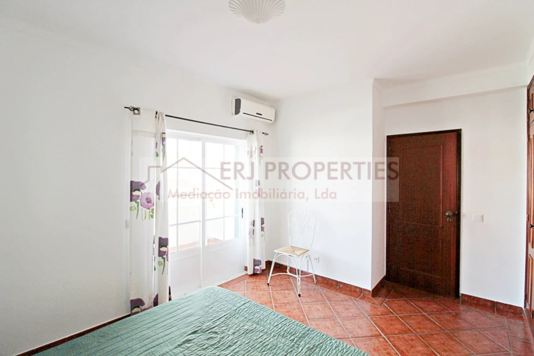 Moradia T3 para Arrendamento em Altura Foto 24