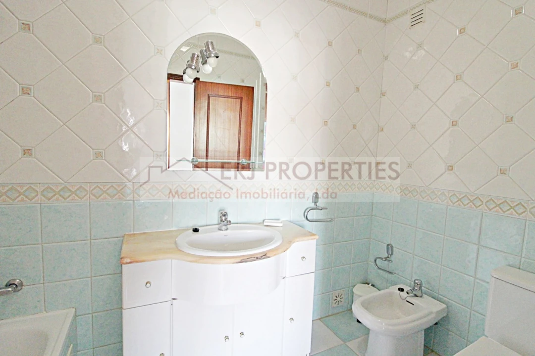 Moradia T3 para Arrendamento em Altura Foto 25