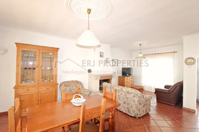 Moradia T3 para Arrendamento em Altura