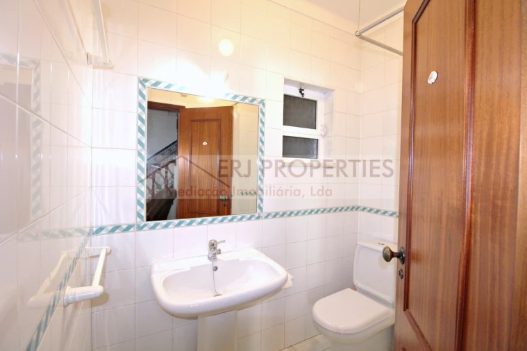 Moradia T3 para Arrendamento em Altura Foto 12