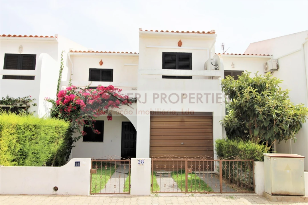 Moradia T3 para Arrendamento em Altura Foto 11