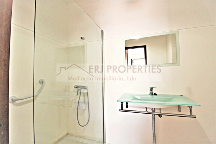 Moradia T3 para Arrendamento em Altura Foto 19