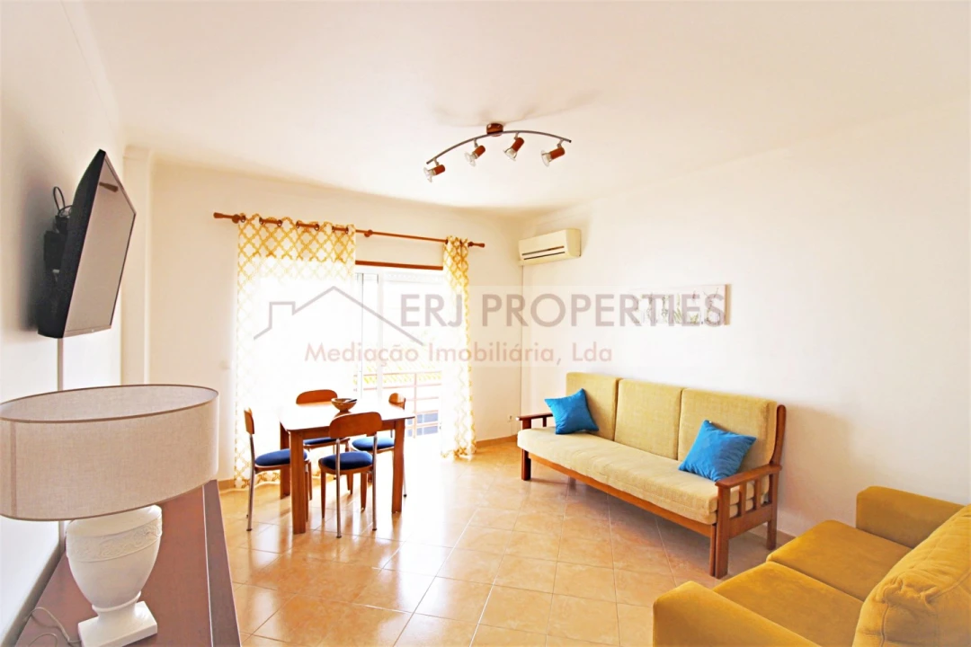 Apartamento T2 para Arrendamento em Altura Foto 1