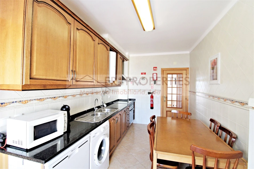 Apartamento T2 para Arrendamento em Altura Foto 6