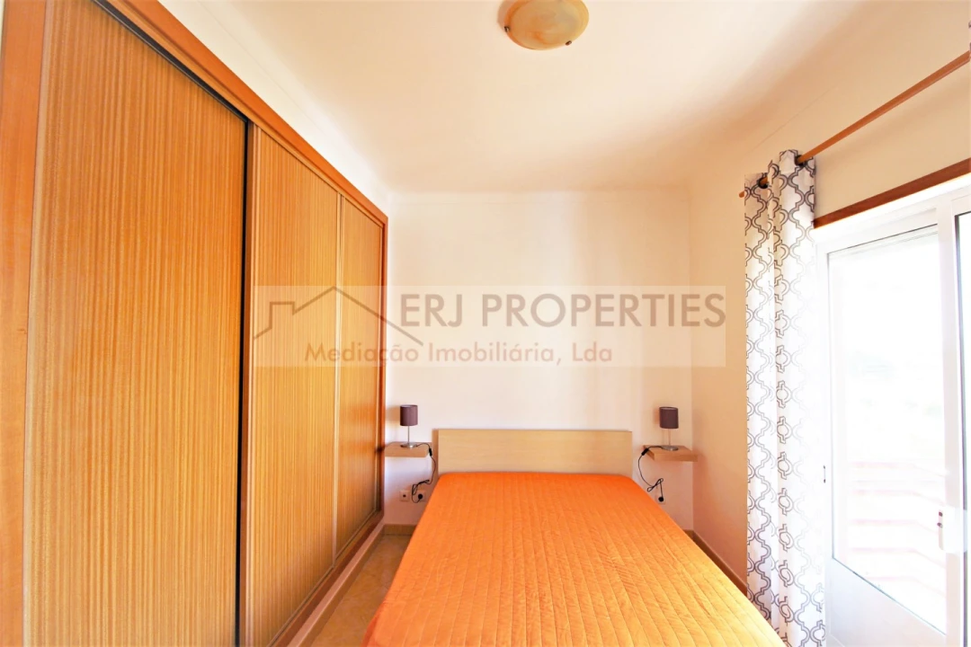 Apartamento T2 para Arrendamento em Altura Foto 10