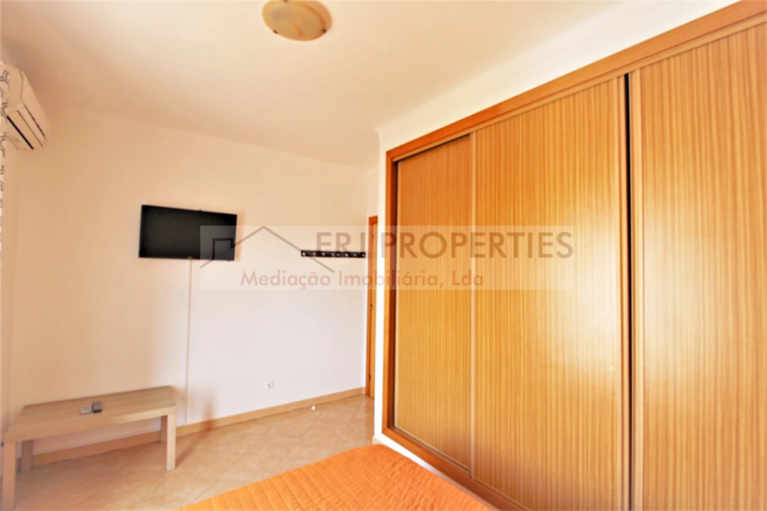 Apartamento T2 para Arrendamento em Altura Foto 11