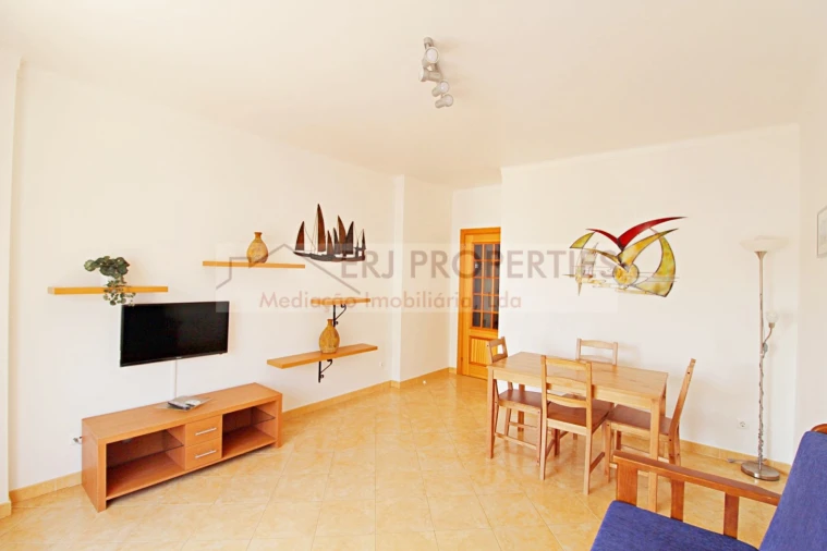 Apartamento T2 para Arrendamento em Altura Foto 4