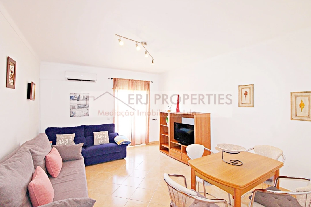Apartamento T1 para Arrendamento em Altura Foto 1