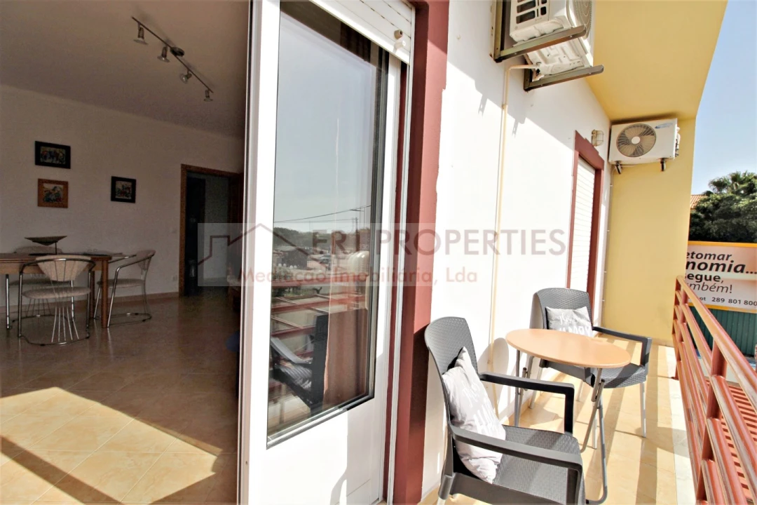 Apartamento T1 para Arrendamento em Altura Foto 2