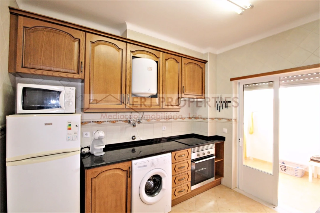Apartamento T1 para Arrendamento em Altura Foto 8