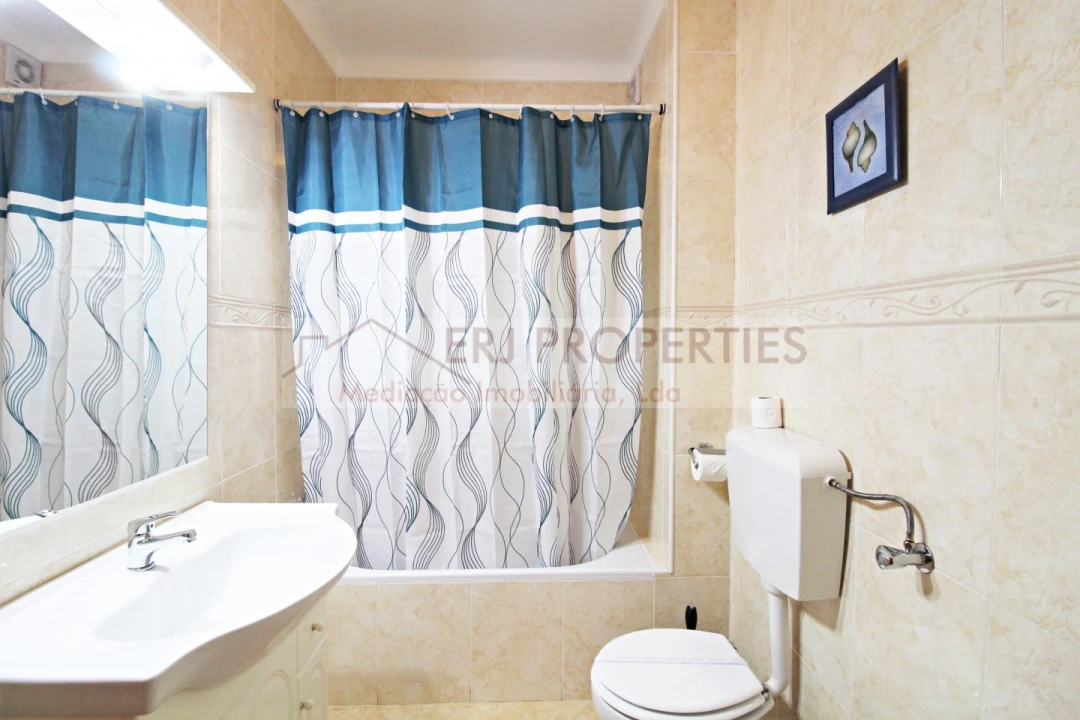 Apartamento T1 para Arrendamento em Altura Foto 12