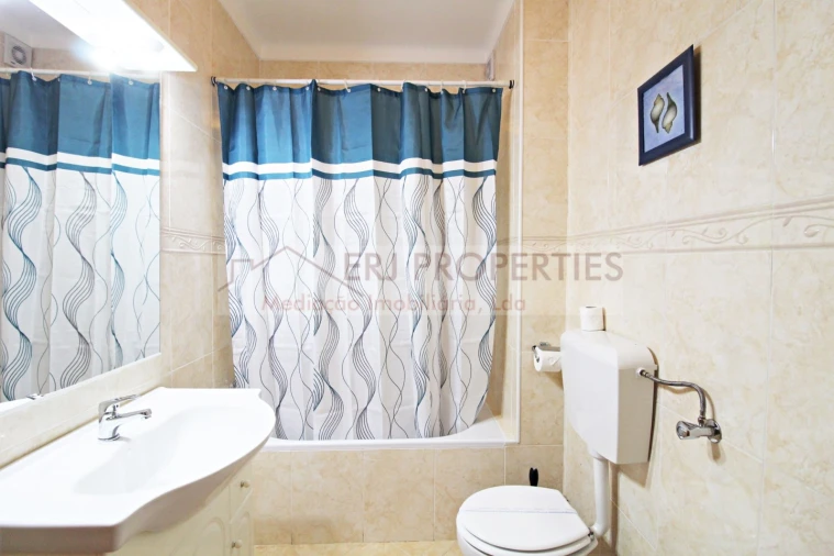 Apartamento T1 para Arrendamento em Altura Foto 12