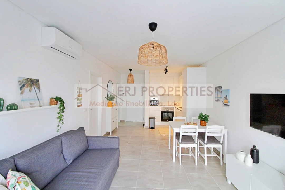 Apartamento T1 para Arrendamento em Altura Foto 2