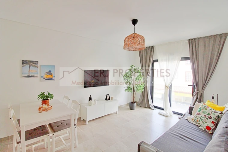 Apartamento T1 para Arrendamento em Altura Foto 3