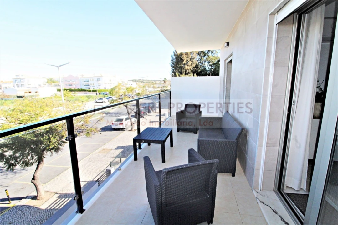 Apartamento T2 para Arrendamento em Altura Foto 1