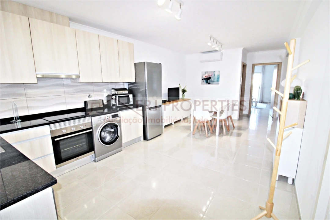 Apartamento T2 para Arrendamento em Altura Foto 2