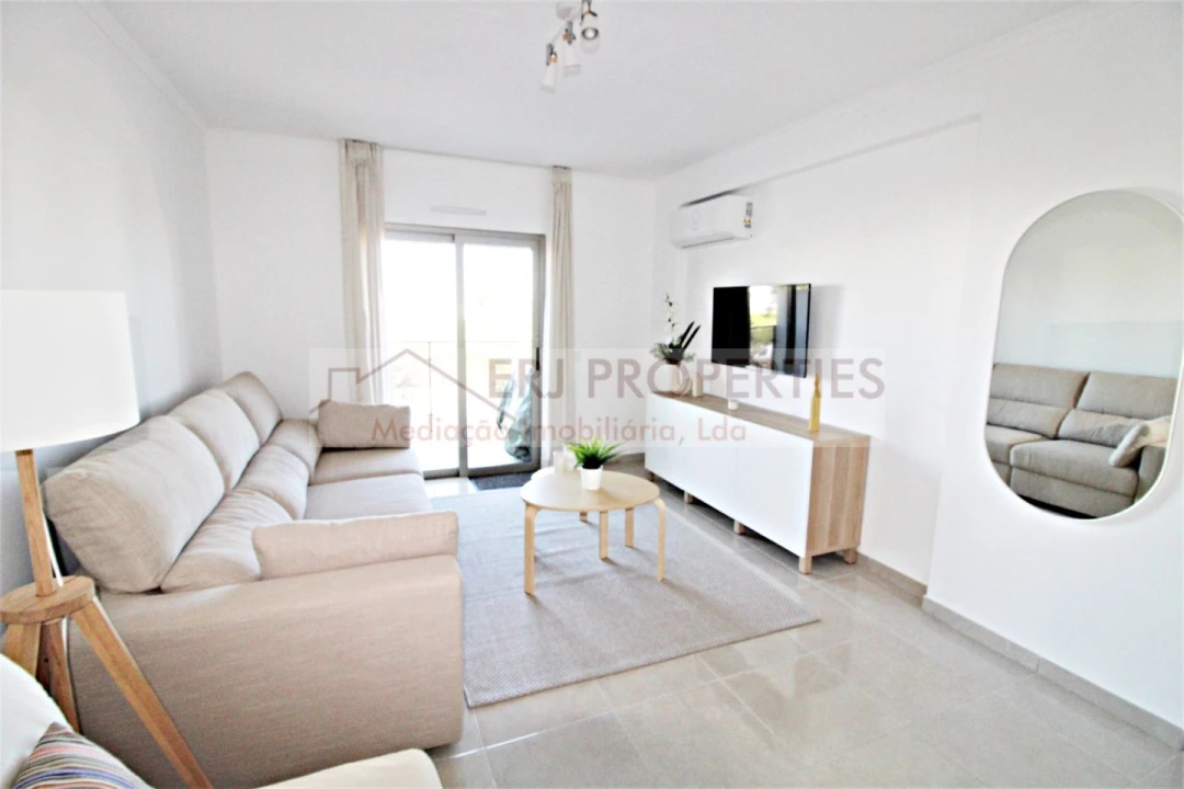 Apartamento T2 para Arrendamento em Altura Foto 6