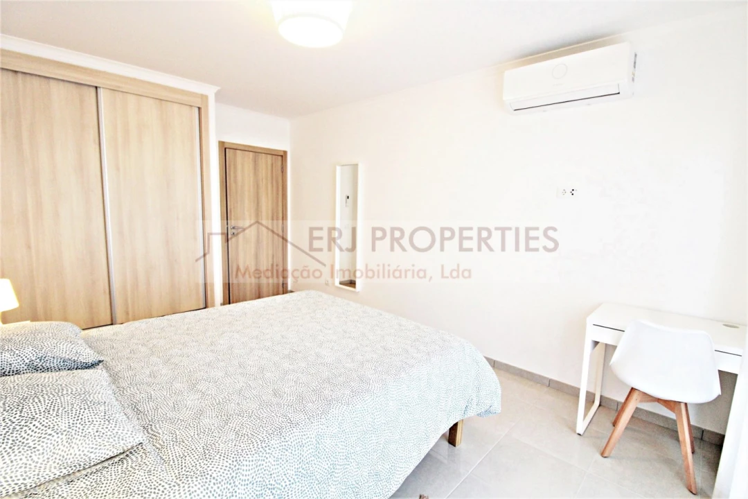 Apartamento T2 para Arrendamento em Altura Foto 12